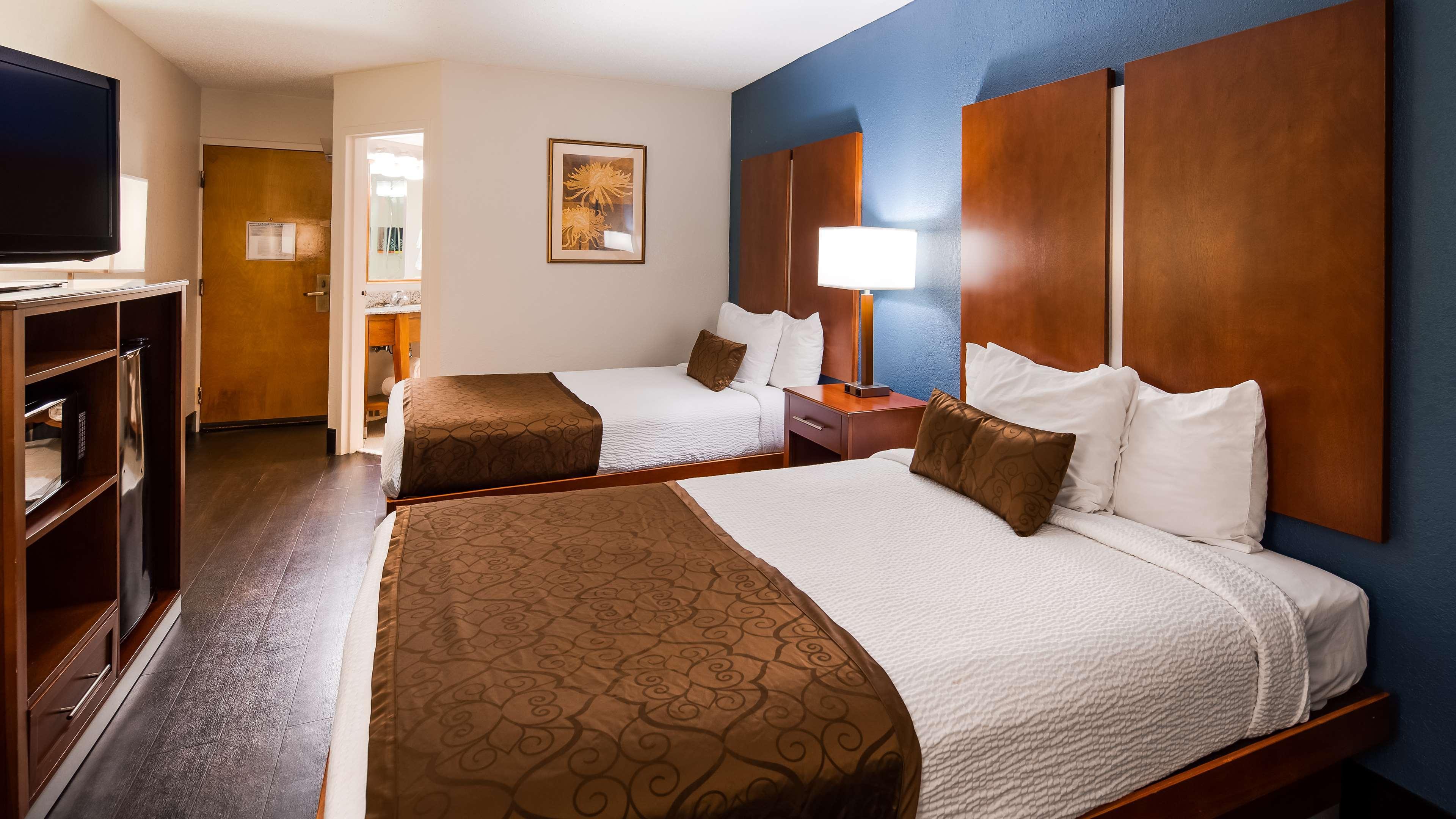 Best Western Plus Richmond Sandston Exterior photo