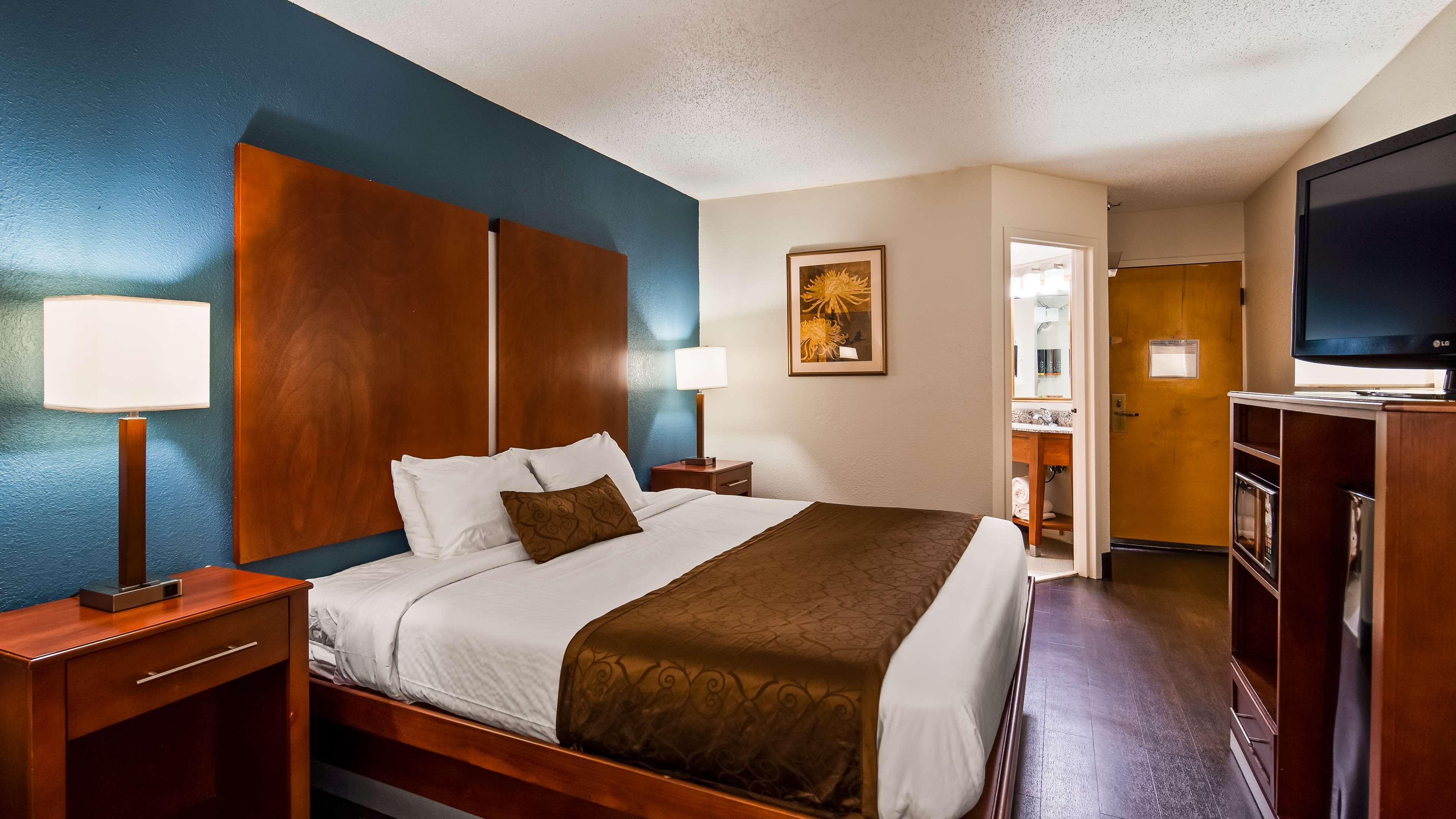 Best Western Plus Richmond Sandston Exterior photo